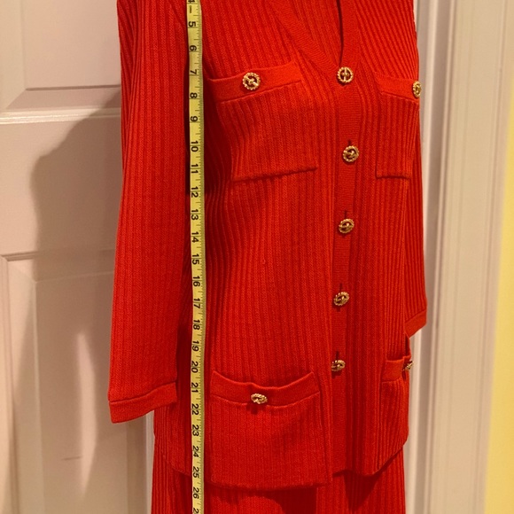 St. John Knit orange Jacket size 4 Host Pick! 🎉 - Picture 2 of 7